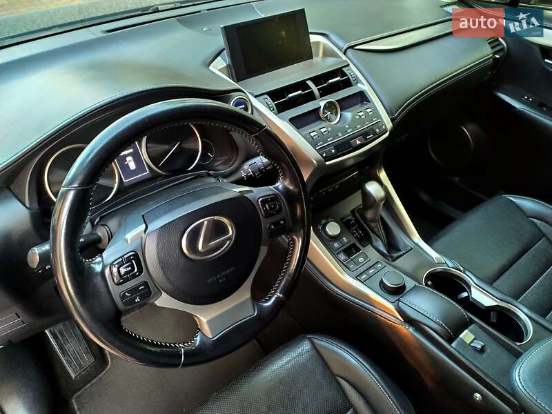 Позашляховик / Кросовер Lexus NX 2017 в Києві фото 13 Позашляховик / Кросовер Lexus NX 2017 в Києві