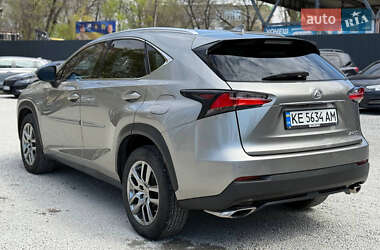 Позашляховик / Кросовер Lexus NX 2015 в 