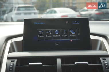 Позашляховик / Кросовер Lexus NX 2015 в 