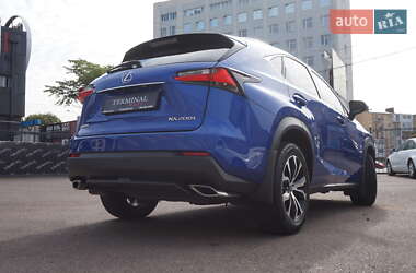 Позашляховик / Кросовер Lexus NX 2015 в 
