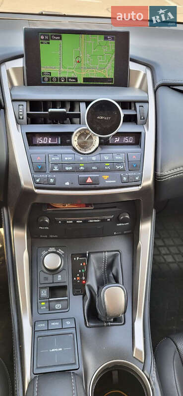Внедорожник / Кроссовер Lexus NX 2015 в Киеве
