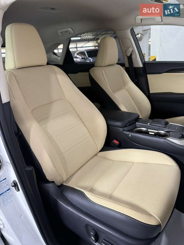 Внедорожник / Кроссовер Lexus NX 2020 в Одессе