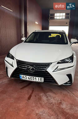 Внедорожник / Кроссовер Lexus NX 2018 в 