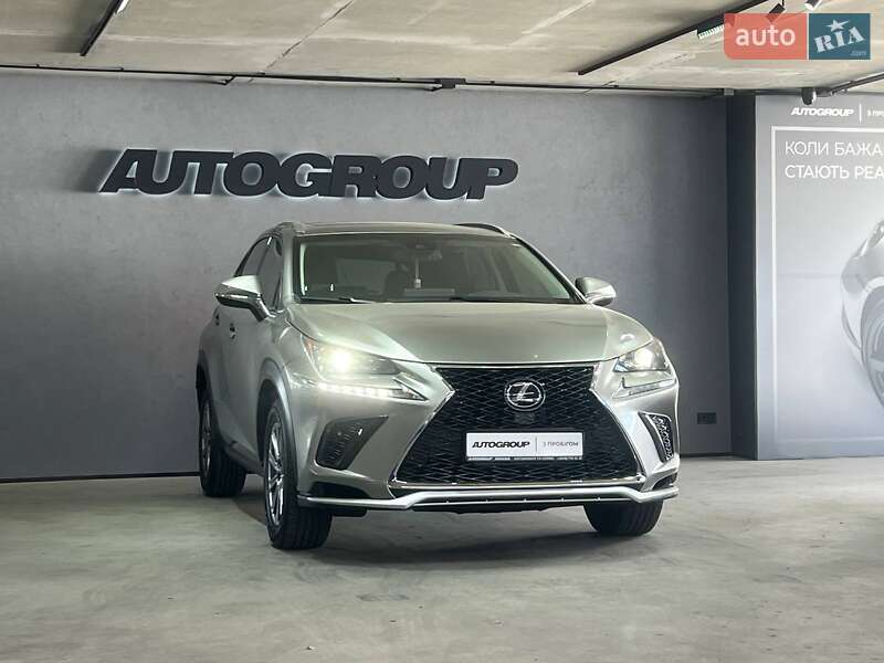 Lexus NX 2019