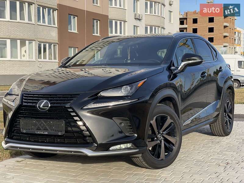 Позашляховик / Кросовер Lexus NX 2021 в 
