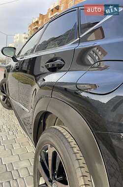 Позашляховик / Кросовер Lexus NX 2021 в 