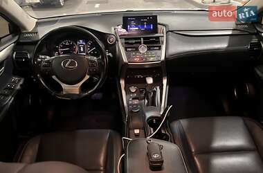 Позашляховик / Кросовер Lexus NX 2016 в 