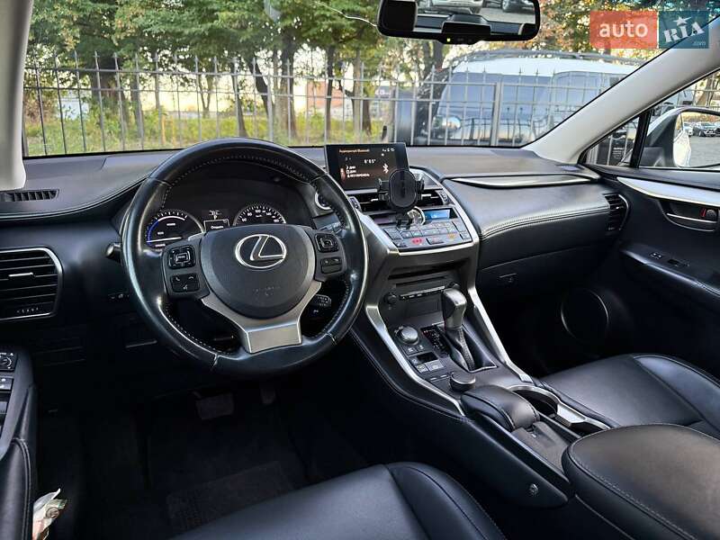 Внедорожник / Кроссовер Lexus NX 2014 в Хмельницком