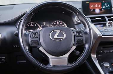 Позашляховик / Кросовер Lexus NX 2017 в 