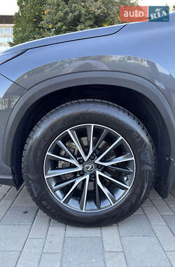 Внедорожник / Кроссовер Lexus NX 2022 в 