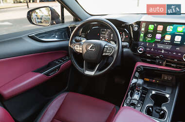 Внедорожник / Кроссовер Lexus NX 2022 в 