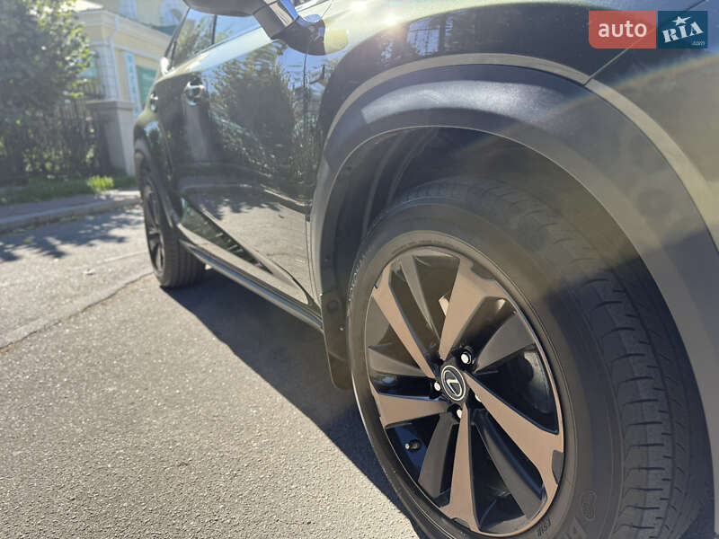 Внедорожник / Кроссовер Lexus NX 2020 в Умани