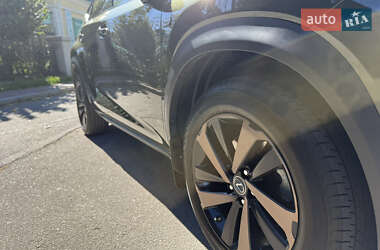 Позашляховик / Кросовер Lexus NX 2020 в 