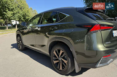 Позашляховик / Кросовер Lexus NX 2020 в 