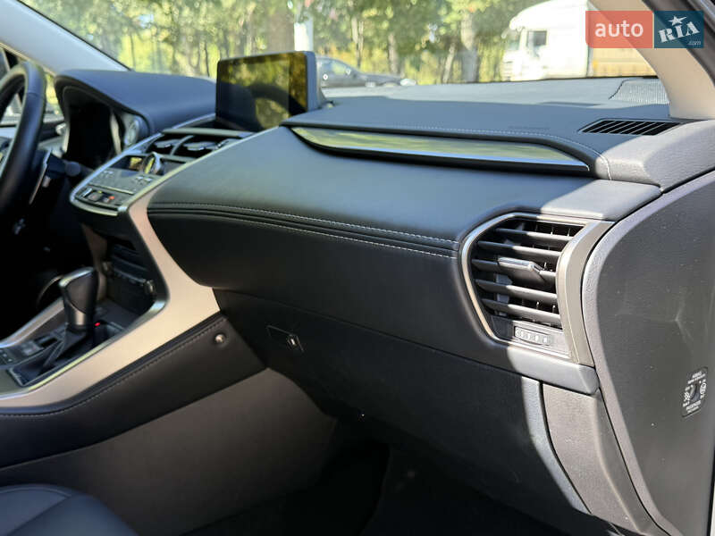 Внедорожник / Кроссовер Lexus NX 2020 в Умани