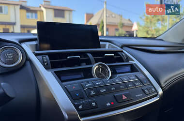 Внедорожник / Кроссовер Lexus NX 2015 в 