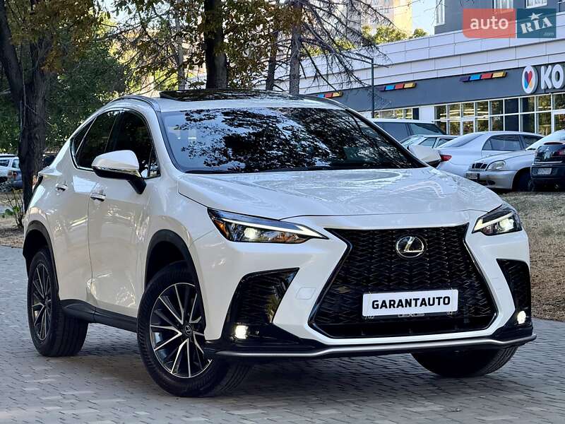 Lexus NX 2023