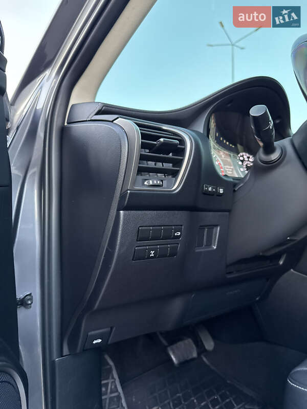 Внедорожник / Кроссовер Lexus NX 2016 в Виннице