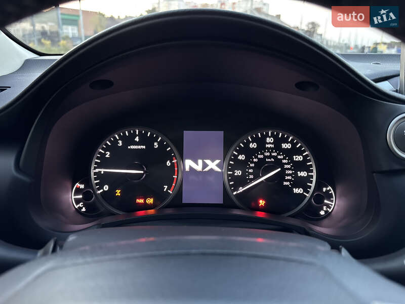 Внедорожник / Кроссовер Lexus NX 2016 в Виннице