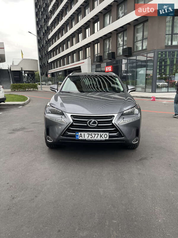 Позашляховик / Кросовер Lexus NX 2015 в Києві