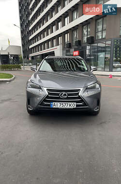 Позашляховик / Кросовер Lexus NX 2015 в 