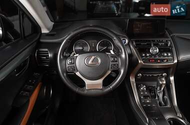 Внедорожник / Кроссовер Lexus NX 2018 в 