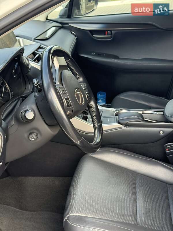 Внедорожник / Кроссовер Lexus NX 2016 в Днепре фото 9 Внедорожник / Кроссовер Lexus NX 2016 в Днепре