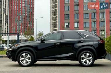 Позашляховик / Кросовер Lexus NX 2017 в 