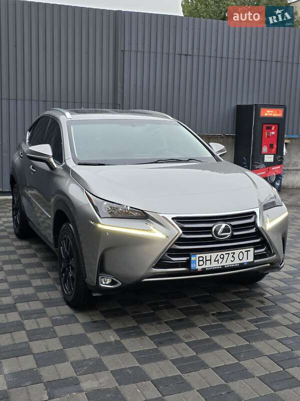 Внедорожник / Кроссовер Lexus NX 2014 в Хмельницком