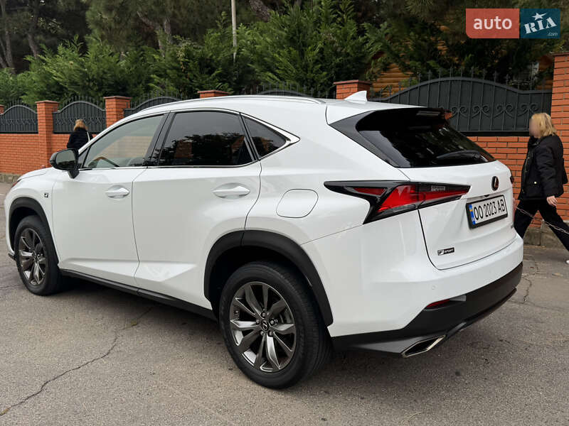 Внедорожник / Кроссовер Lexus NX 2021 в Одессе