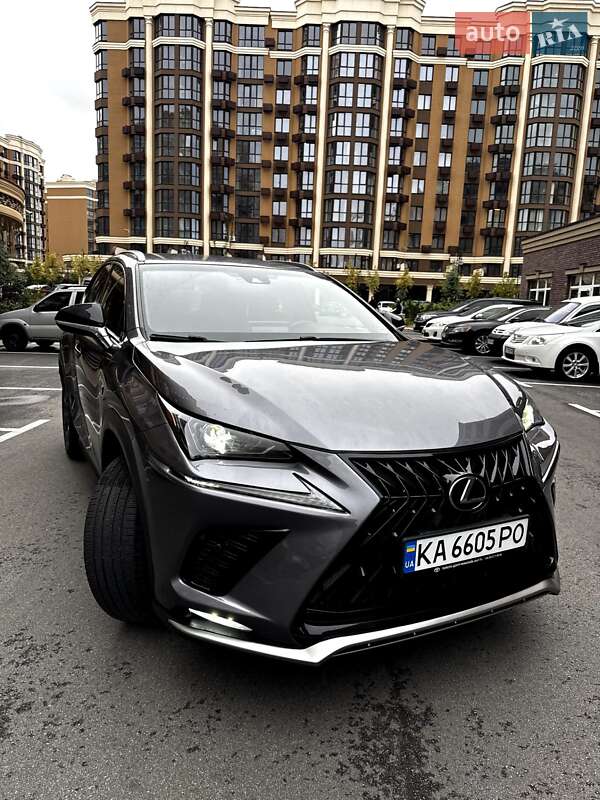 Lexus NX 2019