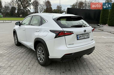 Позашляховик / Кросовер Lexus NX 2014 в 