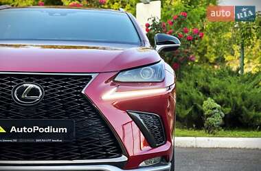 Позашляховик / Кросовер Lexus NX 2017 в 