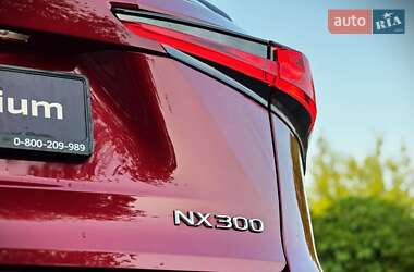 Позашляховик / Кросовер Lexus NX 2017 в 