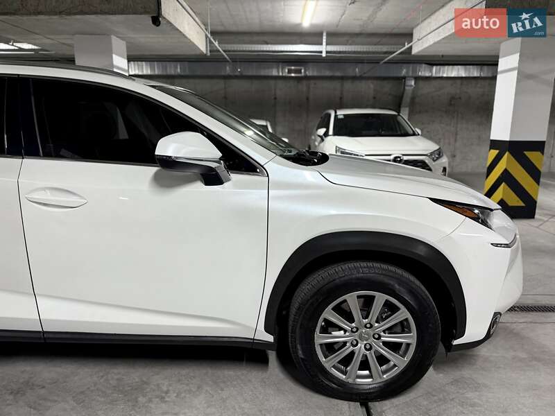 Позашляховик / Кросовер Lexus NX 2015 в Дніпрі