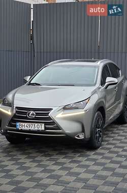 Позашляховик / Кросовер Lexus NX 2014 в 
