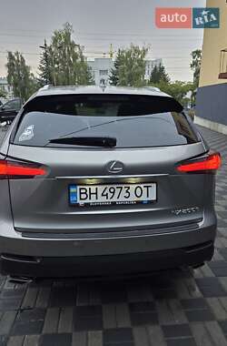 Позашляховик / Кросовер Lexus NX 2014 в 