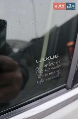 Позашляховик / Кросовер Lexus NX 2014 в 