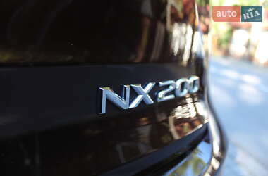 Позашляховик / Кросовер Lexus NX 2017 в 