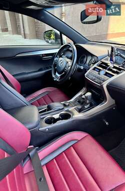 Внедорожник / Кроссовер Lexus NX 2016 в Ивано-Франковске