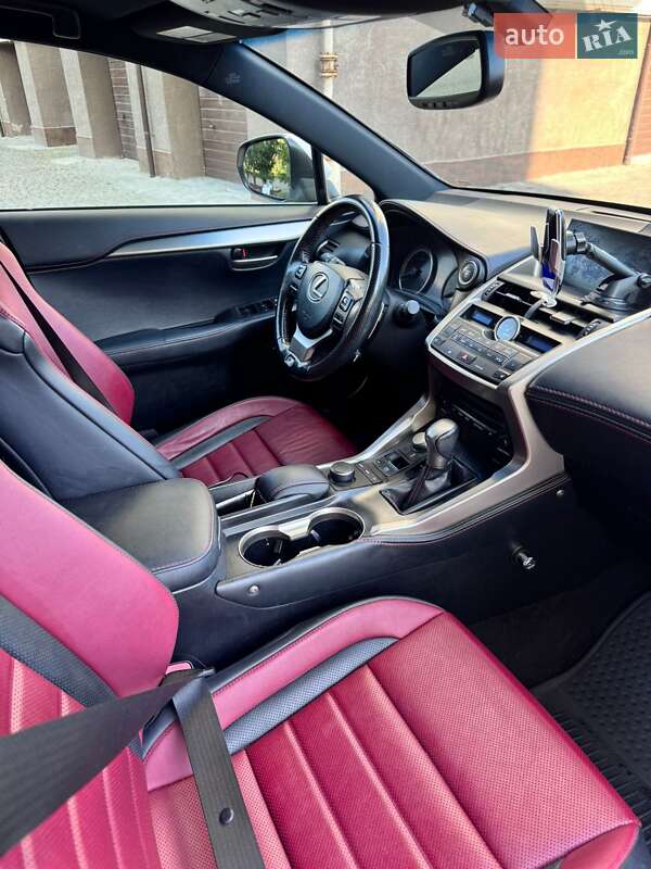 Внедорожник / Кроссовер Lexus NX 2016 в Ивано-Франковске