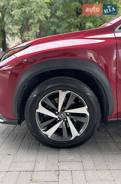 Внедорожник / Кроссовер Lexus NX 2018 в 