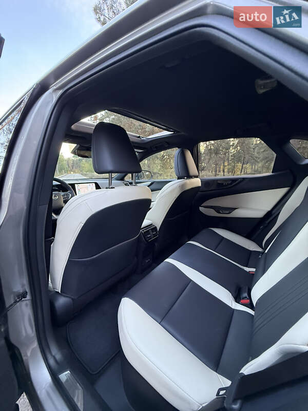 Внедорожник / Кроссовер Lexus NX 2023 в Киеве