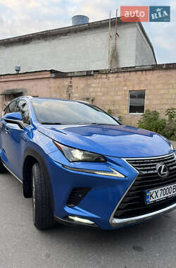Внедорожник / Кроссовер Lexus NX 2019 в 