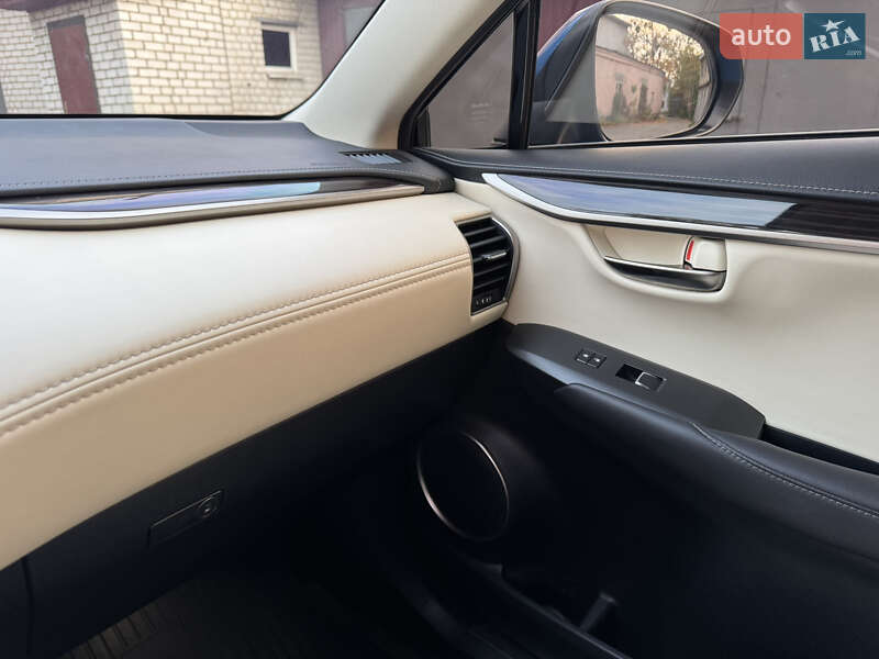 Позашляховик / Кросовер Lexus NX 2019 в Харкові