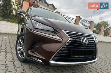 Позашляховик / Кросовер Lexus NX 2017 в 