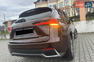 Позашляховик / Кросовер Lexus NX 2017 в 