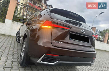 Позашляховик / Кросовер Lexus NX 2017 в 