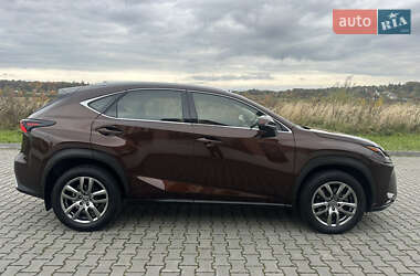 Позашляховик / Кросовер Lexus NX 2017 в 