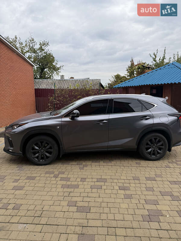 Внедорожник / Кроссовер Lexus NX 2018 в Виннице